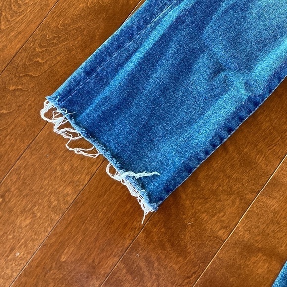 DL1961
Mara Mid Rise Instasculpt Ankle Straight Jeans size 29 NWT sold out - Picture 7 of 11